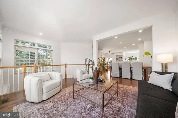 5413 CHEYENNE KNOLL PL, Alexandria, VA 22312
