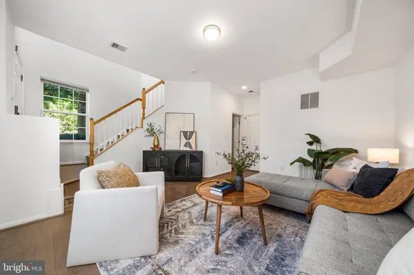 5413 CHEYENNE KNOLL PL, Alexandria, VA 22312
