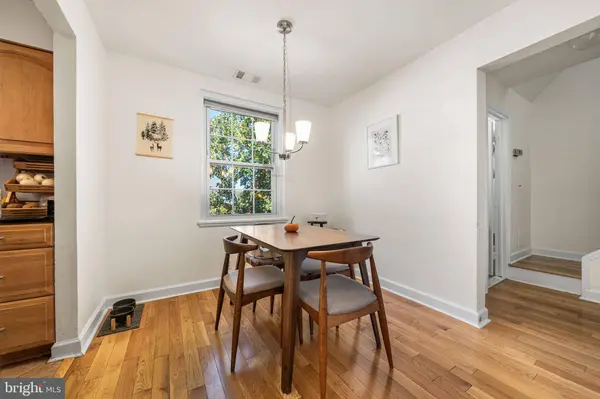 3201 S STAFFORD ST #B2, Arlington, VA 22206