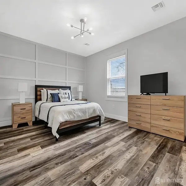 1143 roe AVE, Point Pleasant, NJ 08742
