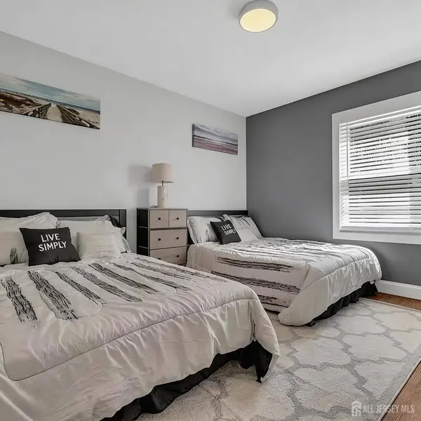 1143 roe AVE, Point Pleasant, NJ 08742