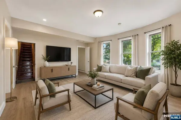 366 7th AVE, Newark, NJ 07107