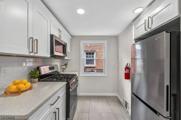 1380 Hamilton St, Elizabeth City, NJ 07208