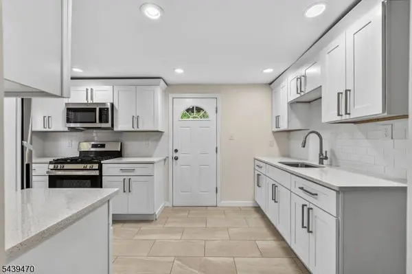 1378 Hamilton St, Elizabeth City, NJ 07208