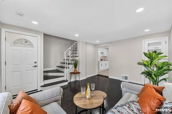 1380 Hamilton ST, Elizabeth, NJ 07208