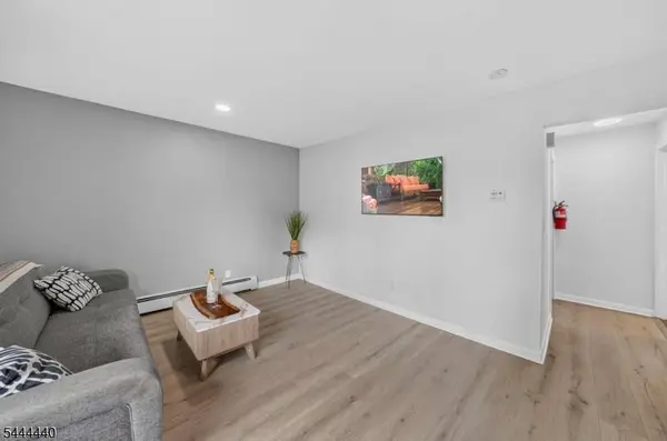 9052 New York Ave #1B, North Bergen Twp., NJ 07047