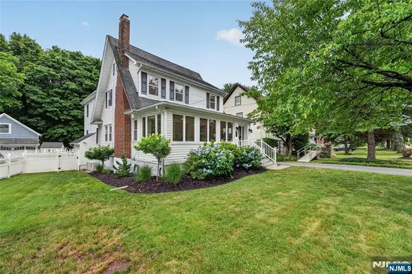 453 Maple AVE, Glen Rock, NJ 07452