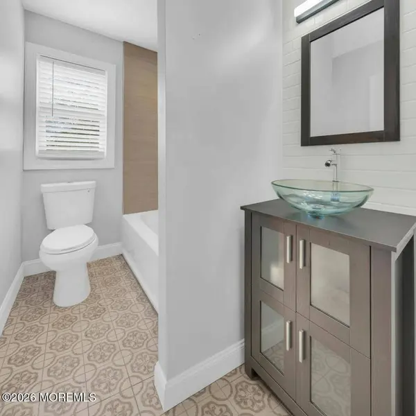 1145 Roe Avenue, Point Pleasant, NJ 08742