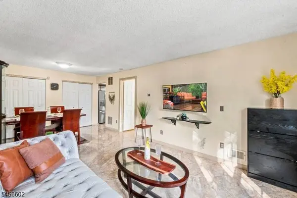 1338 Lavender Ct, Mahwah Twp., NJ 07430