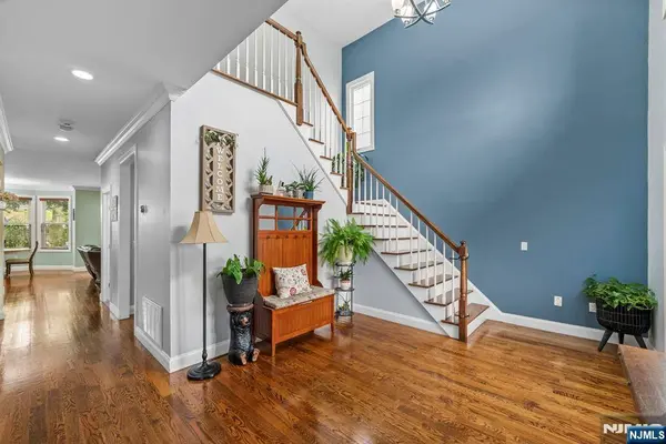 39 Paterson AVE, Clifton, NJ 07014