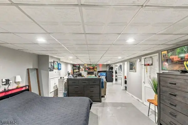 27 Harrison Ave, Carteret Boro, NJ 07008