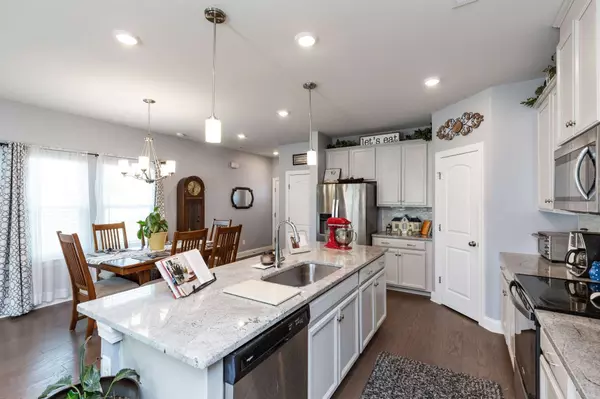 1210 W End Station Dr, Lebanon, TN 37087