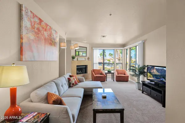 10080 E MOUNTAINVIEW LAKE Drive #F261, Scottsdale, AZ 85258