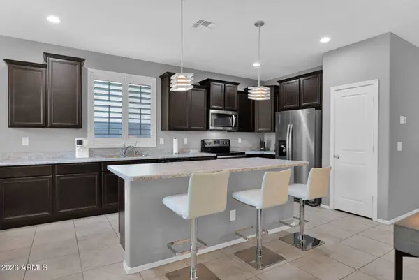 10219 W LAWRENCE Lane, Peoria, AZ 85345