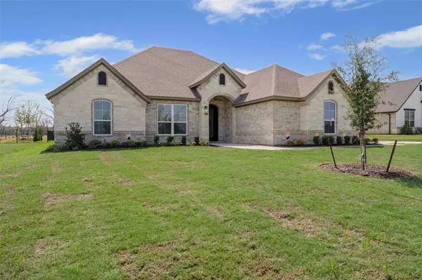 3016 Hazlewood Road, Granbury, TX 76049