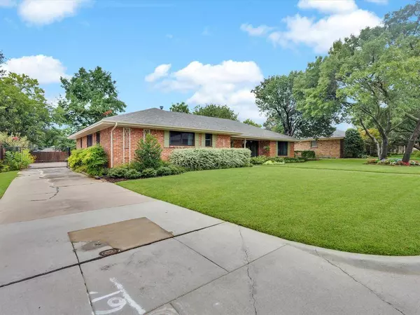 3613 Ashford Avenue, Fort Worth, TX 76133