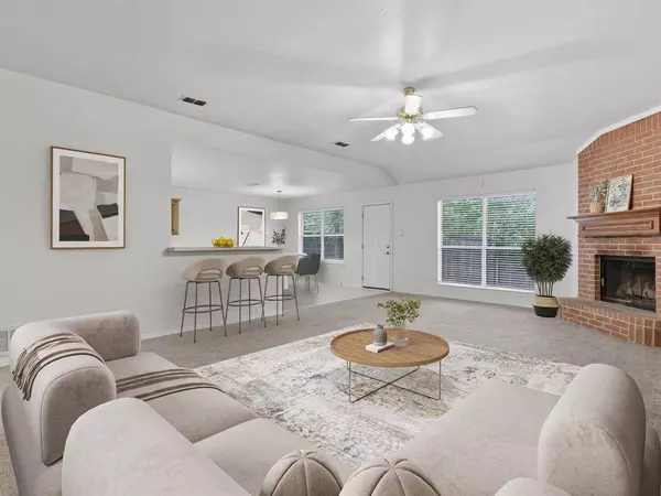 7700 Stonebank Court, Fort Worth, TX 76112