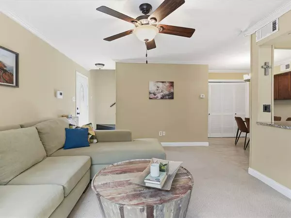 4250 Madera Road, Irving, TX 75038