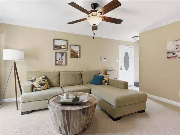 4250 Madera Road, Irving, TX 75038