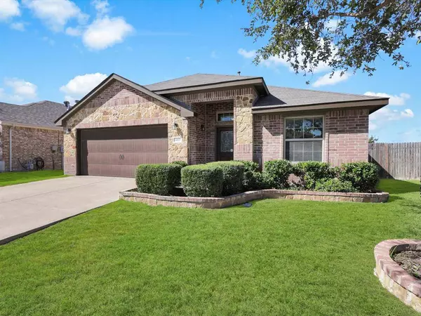 12013 Horseshoe Ridge Drive, Fort Worth, TX 76244