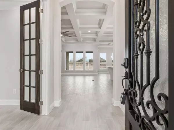 2001 Forest Bridge Drive, Azle, TX 76020