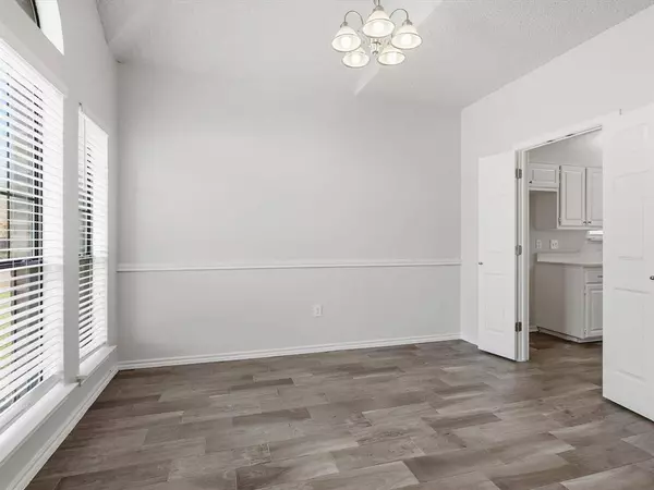 1741 Circle Creek Drive, Lewisville, TX 75067