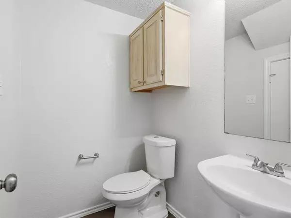 1741 Circle Creek Drive, Lewisville, TX 75067