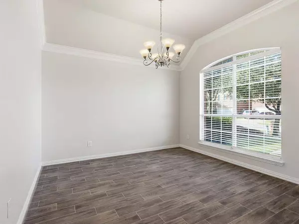 6303 Prairie Vista Drive, Arlington, TX 76001