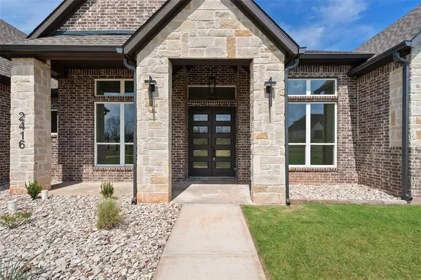 2416 Candlestick Drive, Granbury, TX 76049