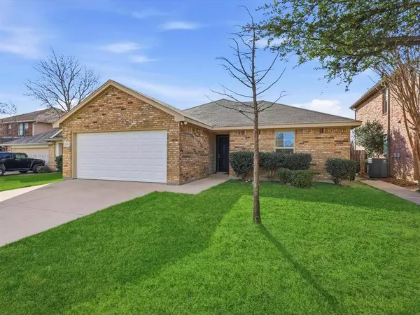 2413 Hawkwood Court, Fort Worth, TX 76123