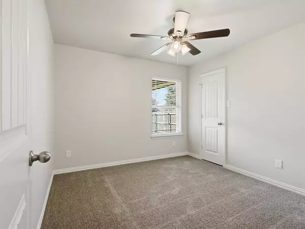 2413 Hawkwood Court, Fort Worth, TX 76123