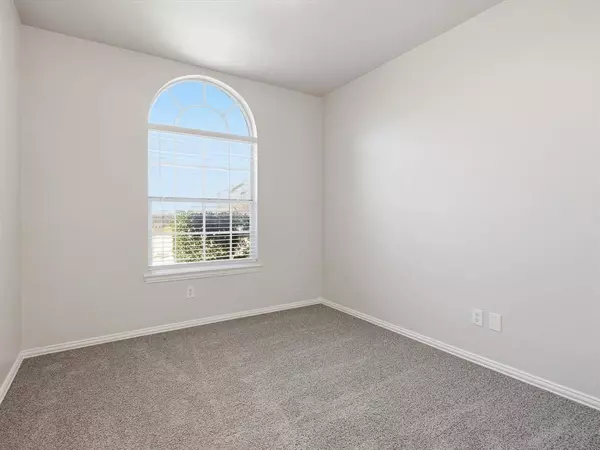 4 Willowstone Court, Mansfield, TX 76063