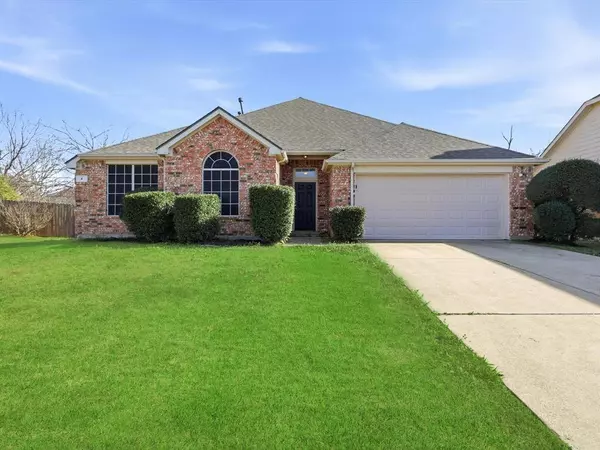 4 Willowstone Court, Mansfield, TX 76063