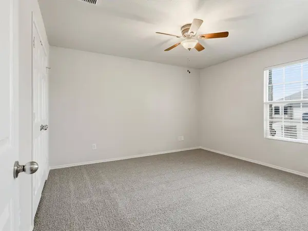 1441 Erin Drive, Burleson, TX 76028