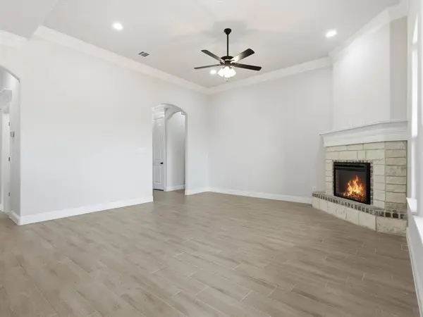 1324 Oleander Drive, Tolar, TX 76476