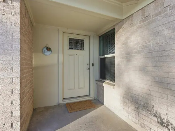 1105 Springdale Road, Bedford, TX 76021