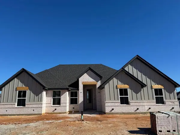 520 Calla Lily Way, Tolar, TX 76476