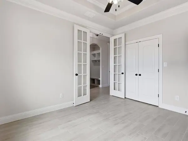 829 Haley Street, Springtown, TX 76082