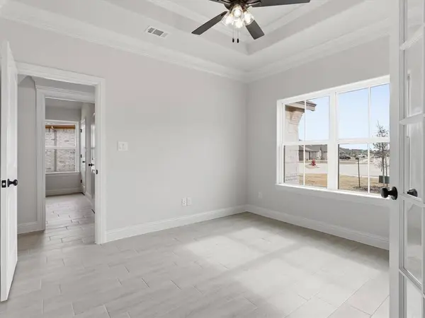829 Haley Street, Springtown, TX 76082