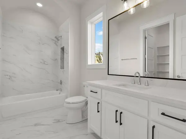 12409 Bella Perdono Drive, Fort Worth, TX 76126