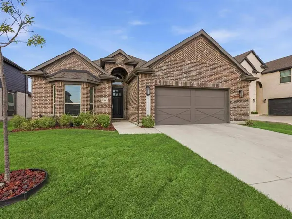 2304 Birdwatch Lane, Mansfield, TX 76063