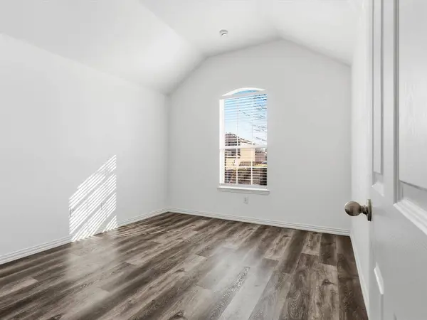 424 Shady Shore Lane, Crowley, TX 76036