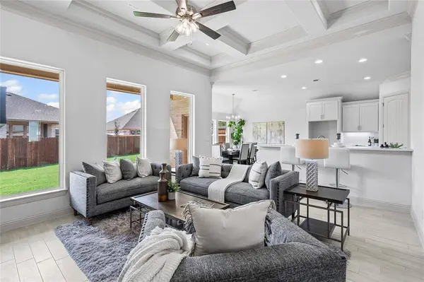 725 Jameson Street, Springtown, TX 76082