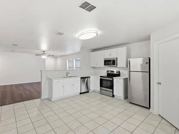 1132 Boxwood Drive, Crowley, TX 76036