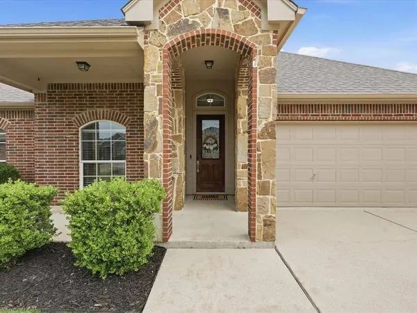 708 Date Court, Burleson, TX 76028