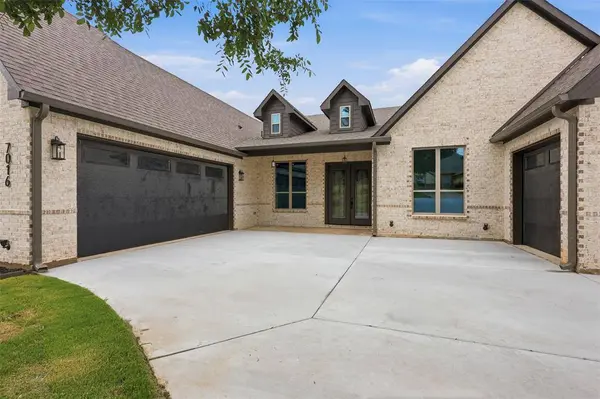 7016 Westover Drive, Granbury, TX 76049