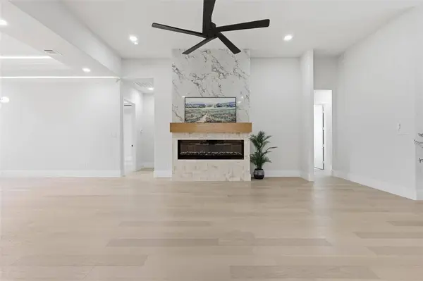 7016 Westover Drive, Granbury, TX 76049