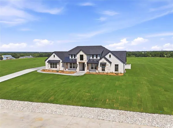 2006 Lindale Lane, Granbury, TX 76049