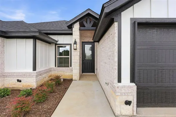 1600 Oleander Drive, Tolar, TX 76476