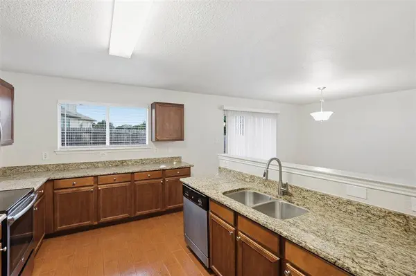 8040 Summer Stream Drive, Fort Worth, TX 76134